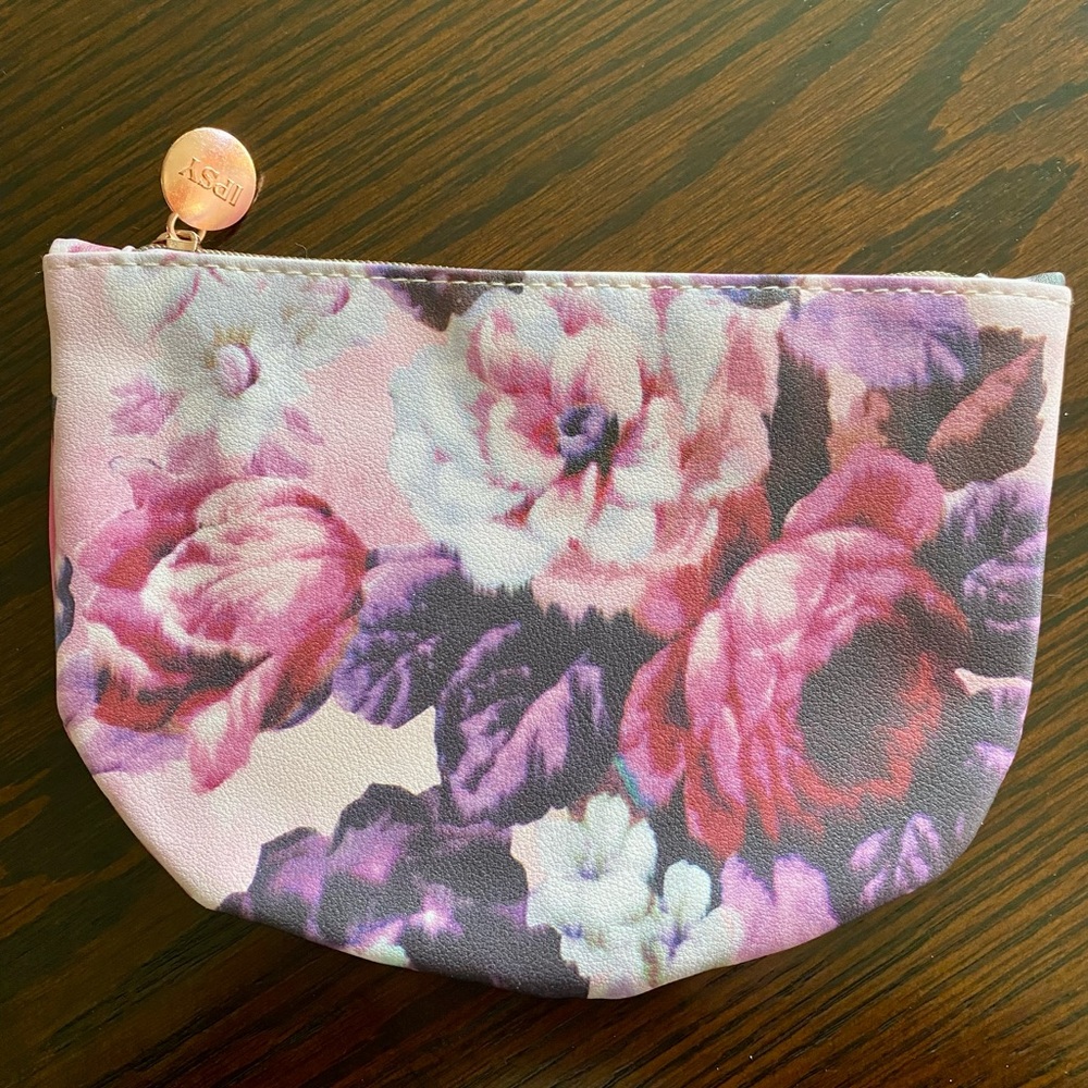 IPSY May 2022 Glam Bag~Floral~Half  Moon Makeup Bag~New~Never Used